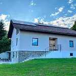 And Bis Trnovska Vas