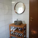 And Bis Inn
