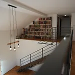 And Bis Trnovska Vas