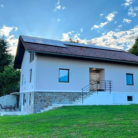 And Bis Trnovska Vas