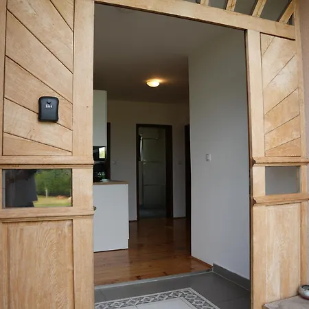 And Bis Fogadó Trnovska Vas