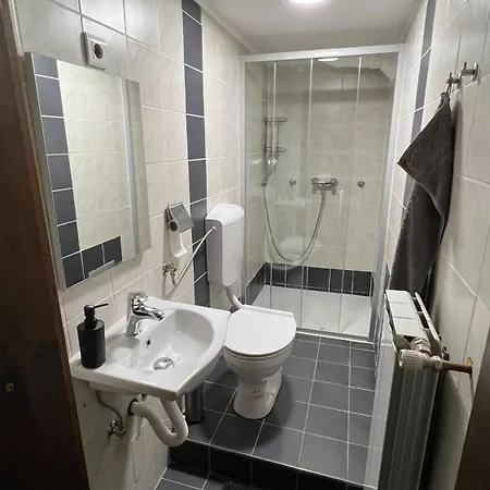 And Bis 3* Trnovska Vas