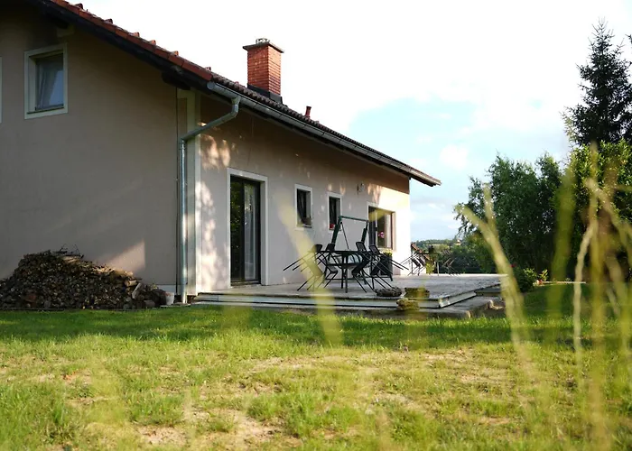 And Bis بيت ريفي 3*