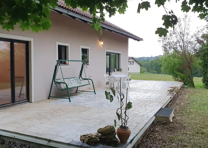 بيت ريفي And Bis 3*