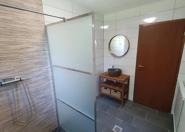 بيت ريفي And Bis 3*