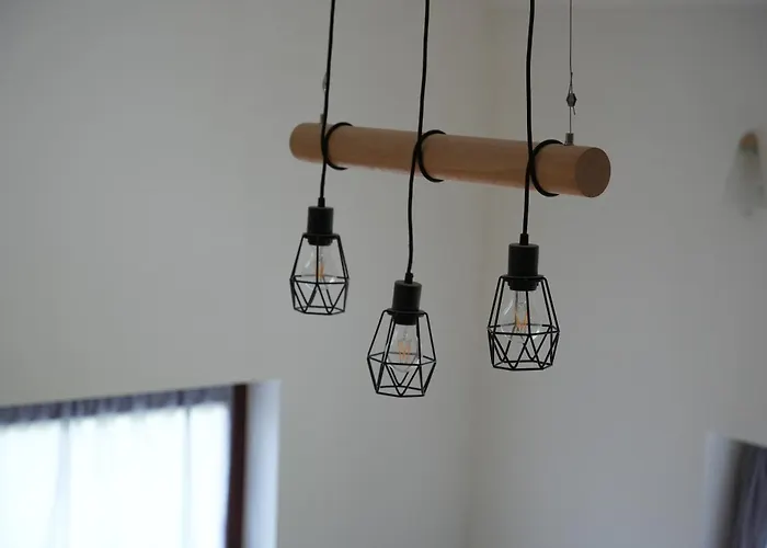 And Bis بيت ريفي