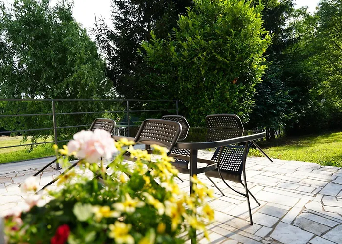 And Bis بيت ريفي