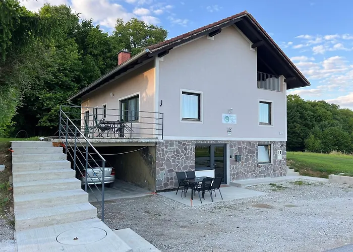 بيت ريفي And Bis Trnovska Vas